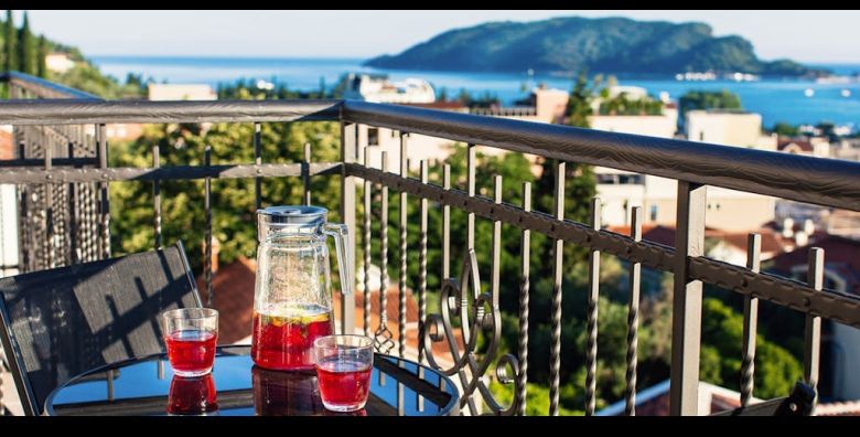 Boutique Hotel Tate by Aycon  First minute obiteljsko proljece i jesen u Budvi Budva Crna Gora  279 €