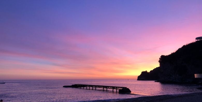 Hotel Lusso Mare by Aycon  First minute ljeto udvoje Becici Crna Gora  405 €