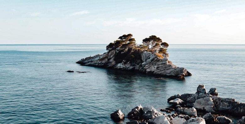 Hotel Riva by Aycon  First minute obiteljsko ljeto u Petrovcu Petrovac Crna Gora  569 €