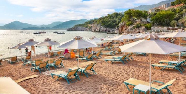 Villa Dvor Kornic  Ljeto u Budvi Budva Crna Gora  550 €