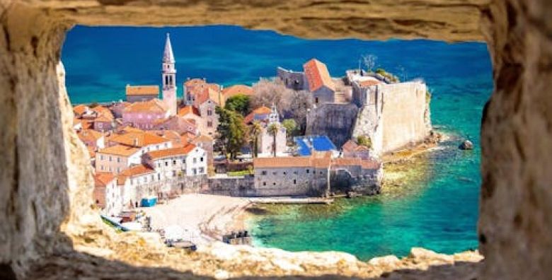 Villa Dvor Kornic  Ljeto u Budvi Budva Crna Gora  366 €