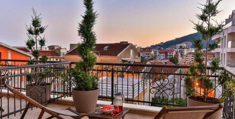 Boutique Hotel Tate by Aycon  First minute obiteljsko proljece i jesen u Budvi Budva Crna Gora  465 €