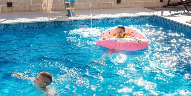 Boutique Hotel Tate by Aycon  First minute obiteljsko ljeto u Budvi Budva Crna Gora  805 €