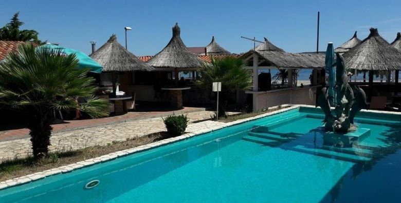 Tribunia Beach Hotel  Ljeto u Tribunju Tribunj Dalmacija Hrvatska  1 119 EUR  7x nocenje u dvokrevetnoj sobi ili apartmanu ovisno o raspolozivosti za 2 osobe Polupansion