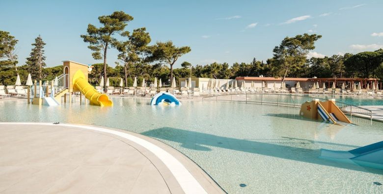Zaton Holiday Resort  Aktivni odmor u mobilnim kucicama Superior s polupansionom Zaton Dalmacija Hrvatska  108 €