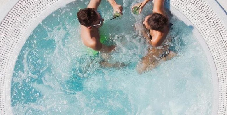 Hotel Pagus  Hotel Meridijan  All inclusive svibanjska wellness zabava na Pagu Pag Dalmacija Hrvatska  239 €