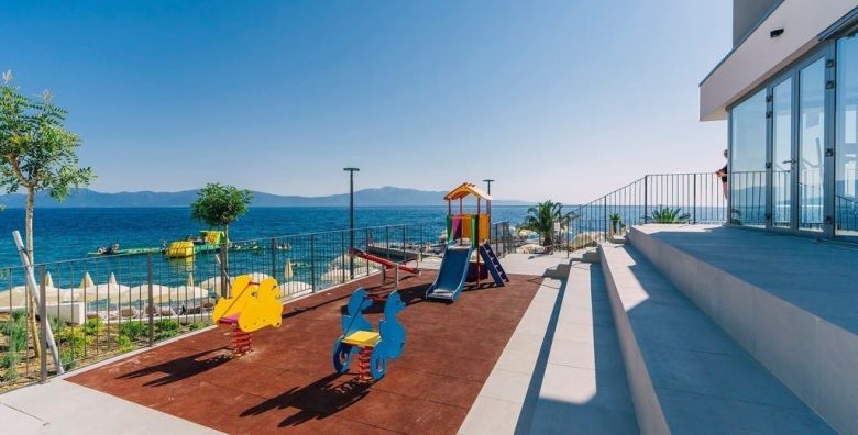 Morenia All Inclusive Resort  All inclusive proljetno opustanje s animacijom Podaca Makarska rivijera Dalmacija Hrvatska  320 €
