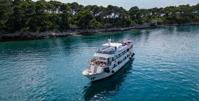7 dnevno krstarenje brodom  Dozivite otoke Jadrana  MS Princess Aloha Zadar Hrvatska  715 €
