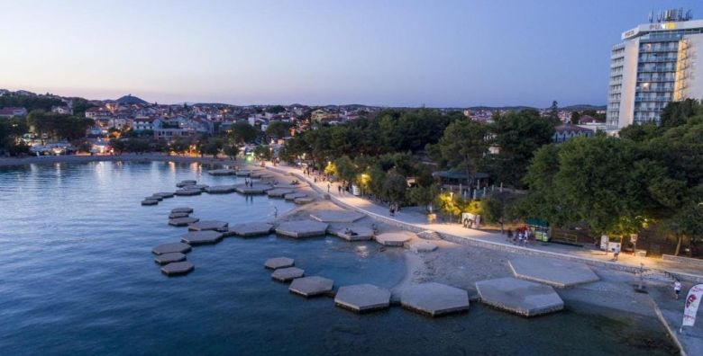 SeeSea Hotel  Obiteljski odmor za Tijelovo u Vodicama Vodice Dalmacija Hrvatska  319 €