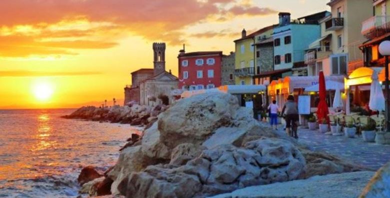 Boutique Hotel PiranArt  Proljece i 1 svibanj udvoje u boutique hotelu u Piranu Piran Slovenija  190 €
