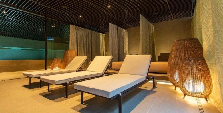 Keight Hotel Opatija Curio Collection by Hilton  Raskosno proljetno vikend wellness opustanje Opatija Hrvatska  460 €