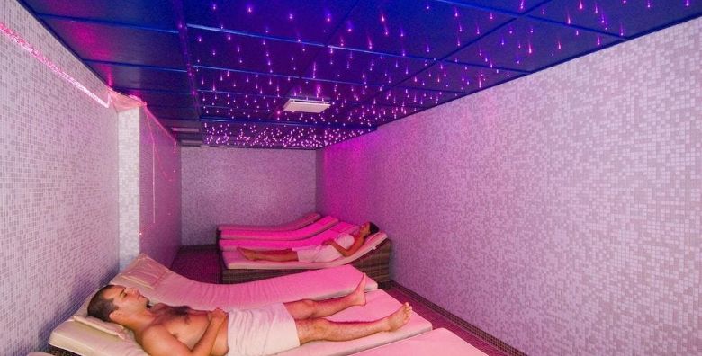 Hotel Horizont  Svibanjsko wellness opustanje na makarskoj rivijeri Baska Voda Makarska rivijera Dalmacija Hrvatska  248 €