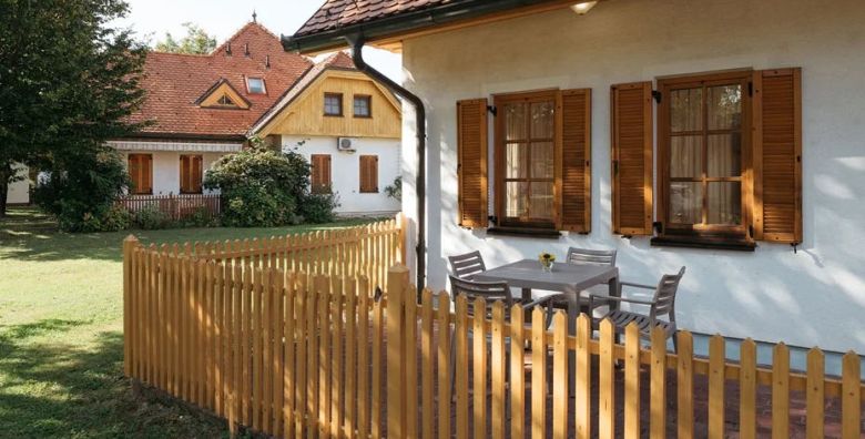 Apartmajsko naselje Prekmurska vas  Odmor tijekom tjedna udvoje Moravske Toplice Slovenija  248 €