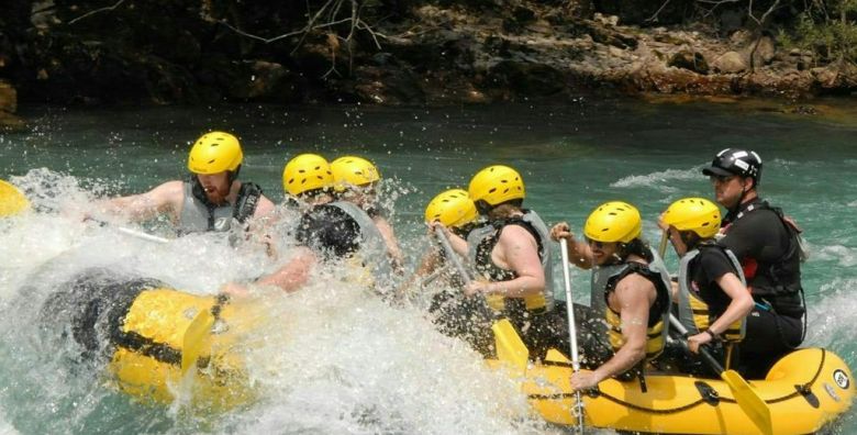 Rafting Tara Montenegro  Nezaboravna avantura na rijeci Tari tijekom tjedna Pluzine Crna Gora  118 €