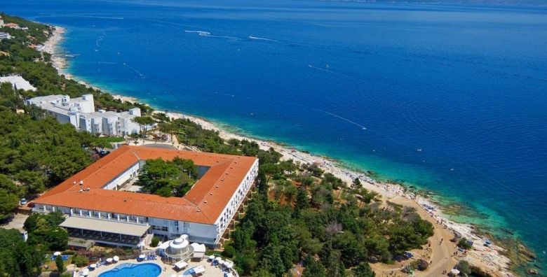 Valamar Sanfior Hotel  Obiteljski pocetak ljeta u Rapcu Rabac Istra Hrvatska  439 EUR  2x nocenje u sobi „Junior Suite“ za 2 osobe 2 djece do 11 99 godina besplatno  Polupansion s ukljucenim bezalkoholnim negaziranim picima iz sankomata tijekom obroka