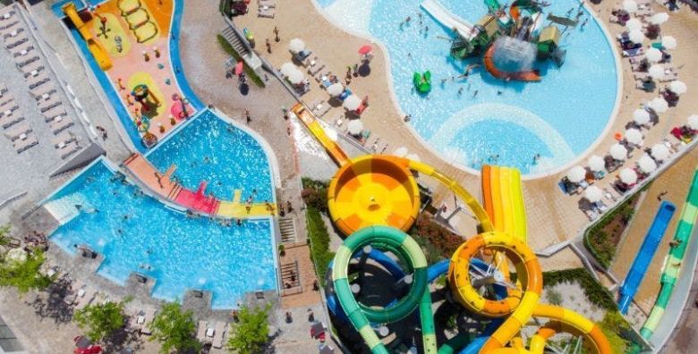 Aquapark Istralandia  Cjelodnevna ulaznica za djecu  Srpanj i kolovoz Brtonigla Istra Hrvatska  29 EUR  1x cjelodnevna ulaznica za osobe od 90 cm do 120 cm Koristenje atrakcija i bazena vodenog parka Istralandia