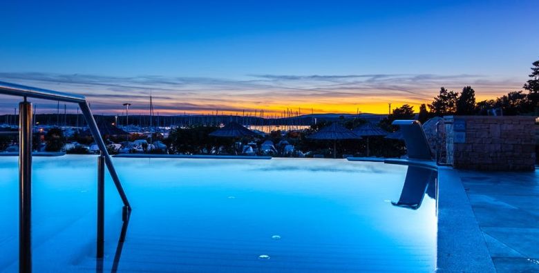 Holiday homes Kanajt  Wellness opustanje na Krku tijekom tjedna  Holiday Home Superior Punat otok Krk Hrvatska  450 EUR  2x nocenje u Holiday Home Superior 4 2 za 4 osobe Bogati buffet dorucak
