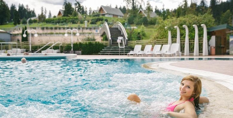 Hotel Vesna  Terme Topolsica  Romanticno ili obiteljsko ljeto s punim pansionom Topolsica Slovenija  289 EUR  2x nocenje u dvokrevetnoj Comfort sobi s balkonom za 2 osobe 1 dijete do 9 99 godina i 2 dijete do 4 99 godina besplatno  Puni pansion