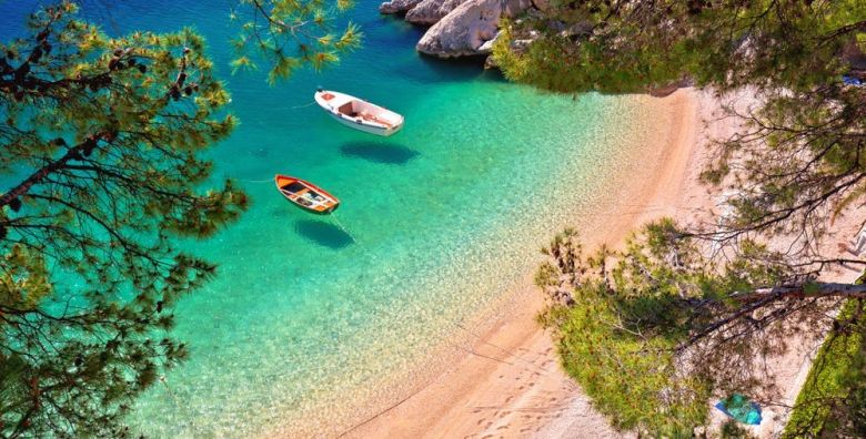 Villa Katarina  Proljetni odmor u Studio apartmanu s terasom u Makarskoj Makarska Makarska Rivijera Dalmacija Hrvatska  115 EUR  2x nocenje u Studio apartmanu s terasom za 2 osobe 1 dijete do 11 99 godina besplatno  Koristenje vanjskog grijanog bazena i dvorista s lezaljkama i suncobranima