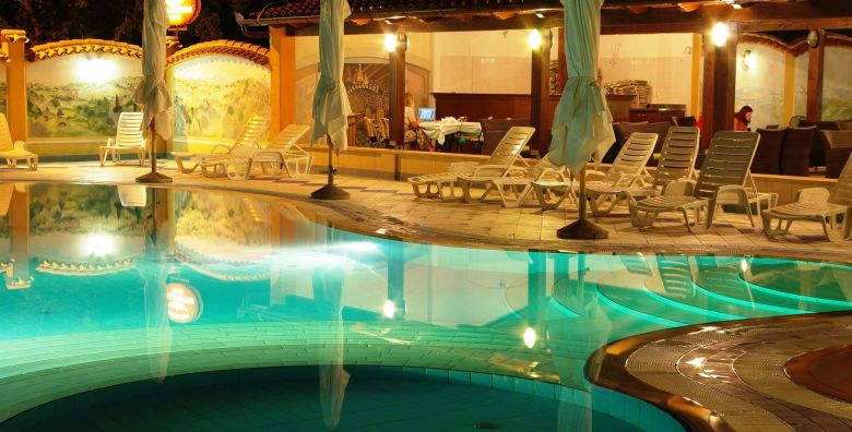 Hotel Villa Letan  Romanticno ili obiteljsko ljeto Peroj Istra Hrvatska  467 EUR  3x nocenje u dvokrevetnoj sobi s balkonom za 2 osobe 1 dijete do 2 99 godina i 1 dijete do 11 99 godina besplatno  Polupansion
