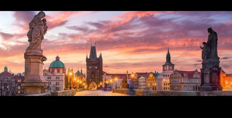 A O Prague Rhea  Odmor u Pragu Prag Ceska  134 EUR  2x nocenje u dvokrevetnoj Standard sobi za 2 osobe 2 djece do 17 godina besplatno  Buffet dorucak