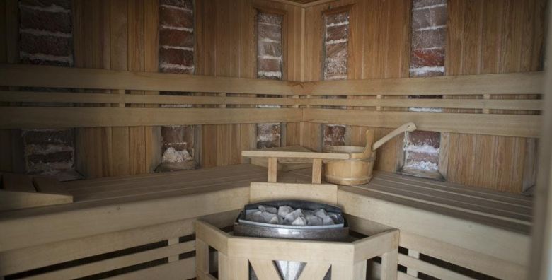 Boni Family Wellness Hotel  Obiteljski odmor u Madjarskoj Zalakaros Madjarska  353 EUR  2x nocenje u dvokrevetnoj sobi s terasom ili balkonom za 2 osobe 2 djece do 11 99 godina besplatno  Polupansion