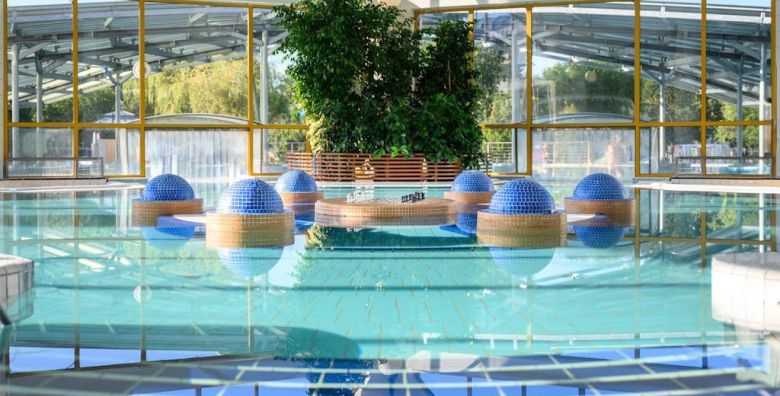 Park Inn by Radisson Sárvár Resort  Spa  Sárvár Madjarska  600 EUR  3x nocenje u Standard dvokrevetnoj sobi za 2 osobe All inclusive