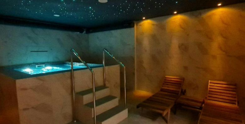 Hotel Astorya  Obiteljski odmor u Banjoj Luci Banja Luka Bosna i Hercegovina  103 EUR  1x nocenje u dvokrevetnoj sobi za 2 osobe dijete do 6 godina besplatno  Dorucak