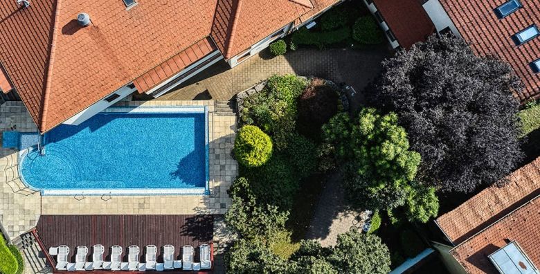 Hotel Bassiana Sarvar  Sárvár Madjarska  231 EUR  2x nocenje u Royal sobi za 2 osobe Polupansion