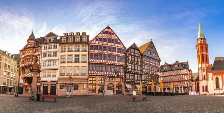 A O Frankfurt Galluswarte  City break u Frankfurtu Frankfurt Njemacka  134 EUR  2x nocenje u dvokrevetnoj Standard sobi ili obiteljskoj sobi za 2 osobe 2 djece do 17 godina besplatno  Dorucak