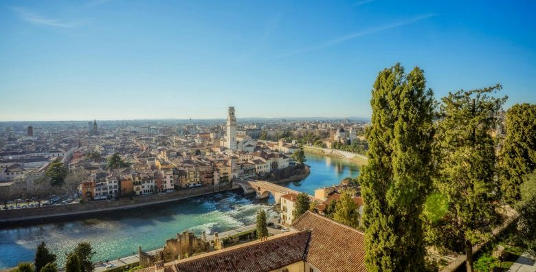 Hotel ARK  Kratki odmor u povijesnom sredistu Verone Verona Italija  435 EUR  2x nocenje u dvokrevetnoj Superior sobi za 2 osobe Dorucak