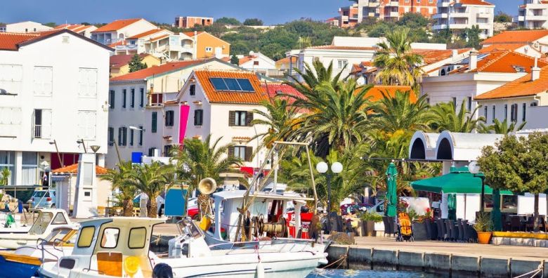 Boutique Hotel Intermezzo  Produzeni vikend na Pagu Pag Hrvatska  329 EUR  3x nocenje u Deluxe dvokrevetnoj sobi bez balkona  za 2 osobe Bogat buffet dorucak