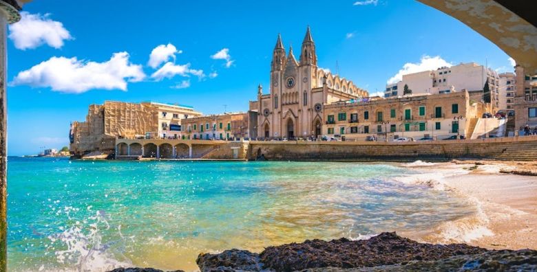 Ljeto na Malti Malta Malta  1 599 EUR  7x nocenje u hotelu za 2 osobe  ovisno o raspolozivosti i upita  Polupansion
