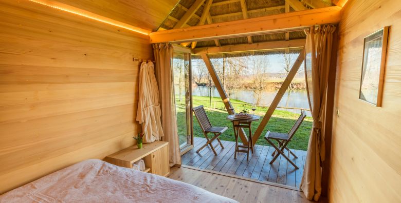 Camping Bela krajina  Glamping i wellness keltski odmor uz Kupu Podzemelj Gradac Slovenija  300 EUR  3x nocenje u glamping keltskoj kucici za 2 osobe Bogat lokalni dorucak