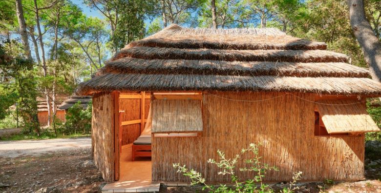 Pine Beach Pakostane  All inclusive light odmor  Family bungalov Pakostane Dalmacija Hrvatska  344 EUR  2x nocenje u Family bungalovu za 4 osobe 1 dijete do 3 99 godina besplatno  All inclusive light