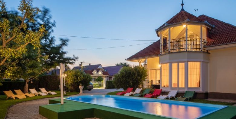 Admiral Family Resort  Odmor na Blatnom jezeru Keszthely Madjarska  246 EUR  2x nocenje u Superior sobi za 2 osobe Dorucak