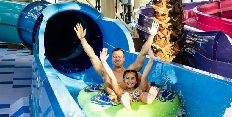 Amadria Park Hotel Jakov  Last minute bogati paket zabave s ukljucenim ulazom u Aquapark Sibenik Dalmacija Hrvatska  550 EUR  2x nocenje u obiteljskoj sobi pogled dvoriste park s francuskim balkonom za 2 osobe 1 dijete do 11 99 godina besplatno  Polupansion