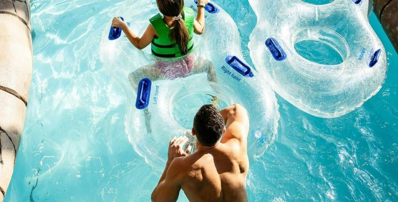 Amadria Park Hotel Jakov  Last minute bogati paket zabave s ukljucenim ulazom u Aquapark Sibenik Dalmacija Hrvatska  606 EUR  2x nocenje u obiteljskoj sobi pogled dvoriste park s francuskim balkonom za 2 osobe 2 djece do 11 99 godina besplatno  Polupansion