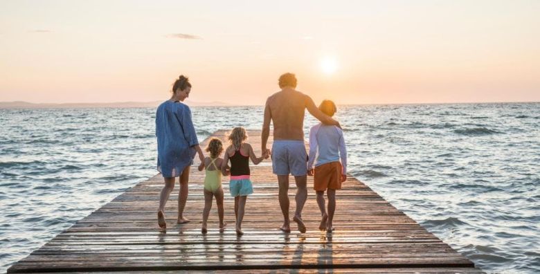 Falkensteiner Premium Camping Zadar  Ultra last minute proljetni wellness odmor uz more Zadar Dalmacija Hrvatska  330 EUR  2x nocenje u Family Home mobilnoj kucici u neposrednoj blizini mora za 4 osobe 1 dijete do 11 99 godina besplatno  Svakodnevna animacija za djecu i odrasle unutar kampa