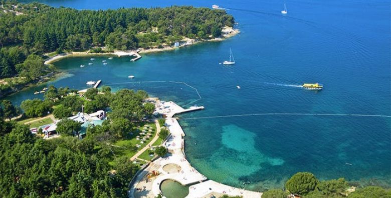 Valamar Diamant Hotel  Obiteljski pozdrav ljetu u Porecu Porec Istra Hrvatska  709 EUR  3x nocenje u sobi Room 2 1  za 2 osobe 1 dijete do 13 99 godina besplatno  Polupansion s ukljucenim bezalkoholnim negaziranim picima iz sankomata tijekom obroka
