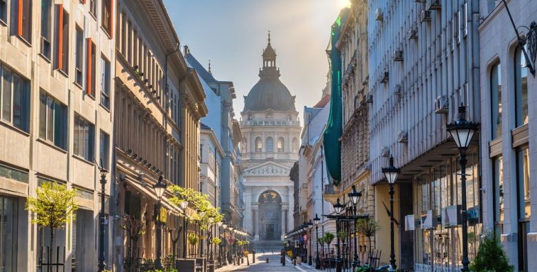 Escala Hotel  Suites Budapest  Obiteljski odmor Budimpesta Madjarska  522 €