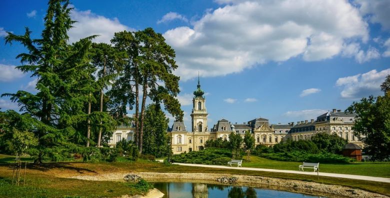 Admiral Family Resort  Odmor na Blatnom jezeru Keszthely Madjarska  452 EUR  3x nocenje u Superior sobi za 2 osobe Dorucak