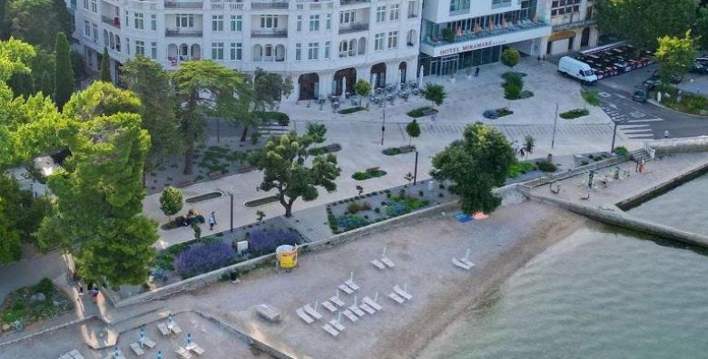 Hotel Miramare  Luksuzni pocetak ljeta za obitelji  Posebna akcija Crikvenica Hrvatska  600 €