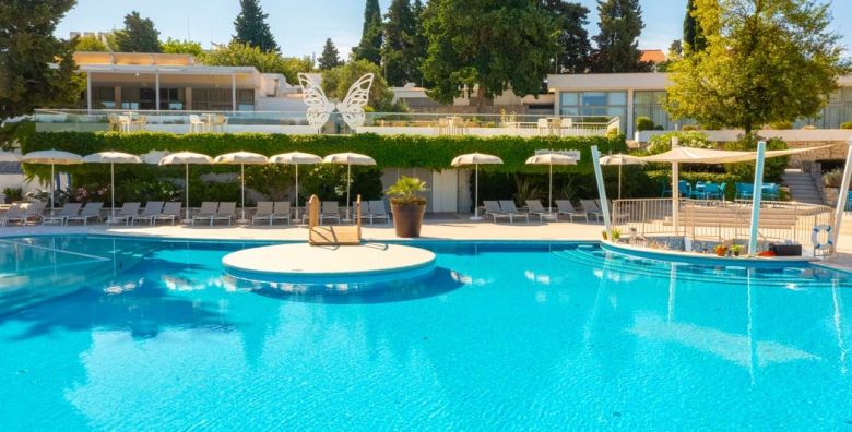 Aminess Vival Port9 Residence  Obiteljski pocetak ljeta u apartmanima na Korculi Korcula Dalmacija Hrvatska  166 €