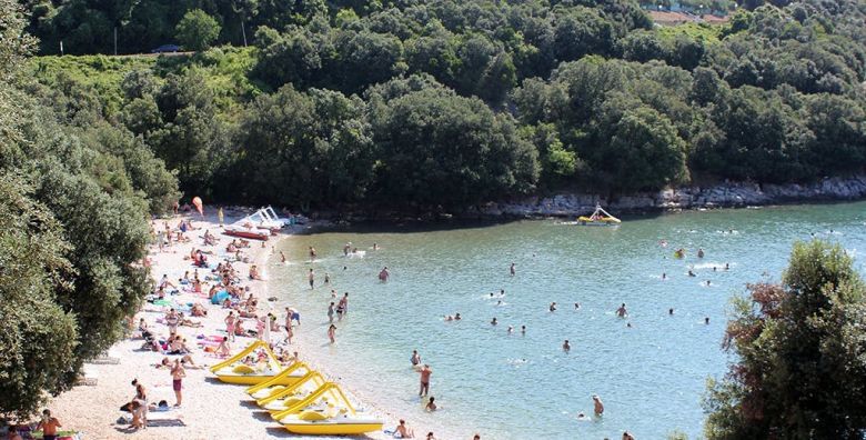 Apartmani Unija  Ljeto u Dugoj Uvali Krnica Istra Hrvatska  315 €