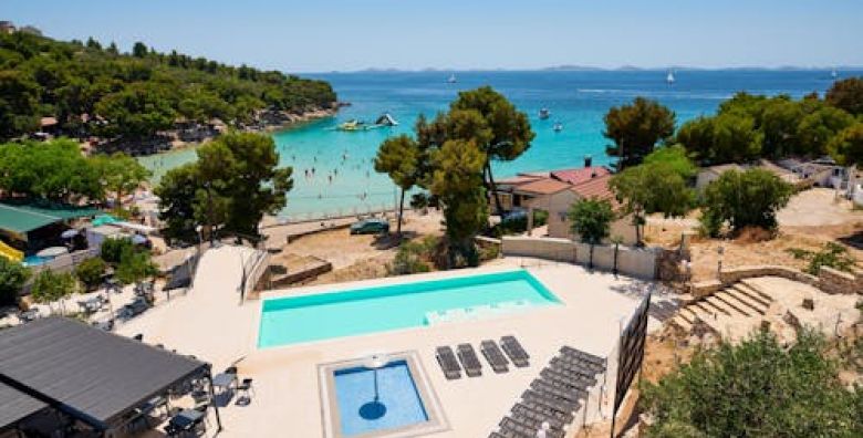 Colentum Resort Murter  Pocetak ljeta na Murteru Murter Dalmacija Hrvatska  319 €