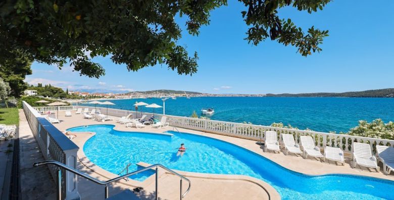 Hotel Val  Ljeto u Trogiru Seget Donji Trogir Dalmacija Hrvatska  290 €