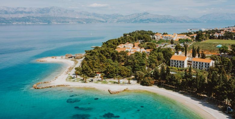 Aminess Vival Casa Velaris  Ljeto na Bracu za parove Supetar otok Brac Dalmacija Hrvatska  1 614 EUR  7x nocenje u dvokrevetnoj Standard sobi za 2 osobe 1 dijete do 2 99 godina besplatno  Polupansion