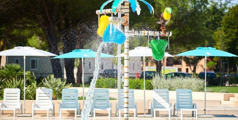 Camping Stella Maris Mobile Homes  Obiteljsko ljeto u Istri Umag Istra Hrvatska  1196 €