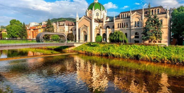 Putovanja - Akcija, popust i sniženje. (ponuda: 264799)